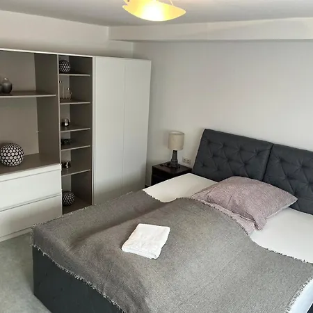 Deluxe Apartment Ella Backnang Buitenkant foto