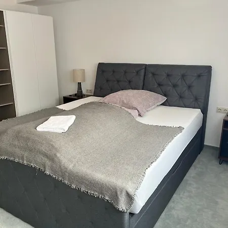 Deluxe Apartment Ella Backnang Buitenkant foto